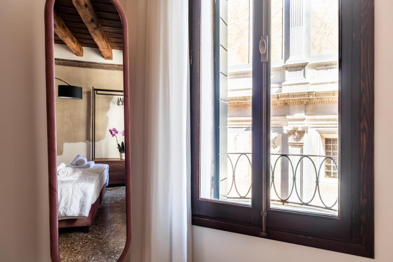 Palazzo Miracoli Apartments Venetië Buitenkant foto