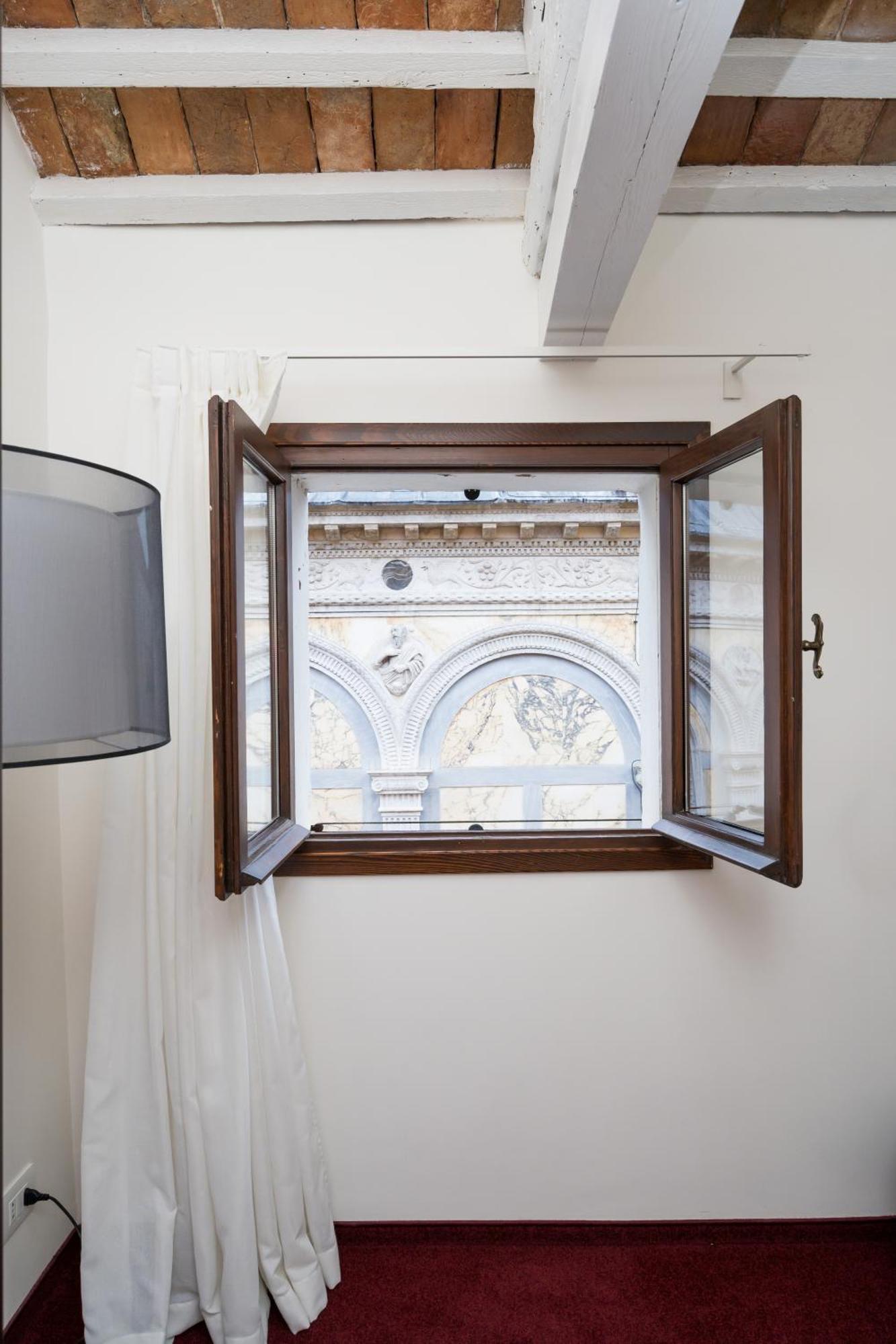 Palazzo Miracoli Apartments Venetië Buitenkant foto
